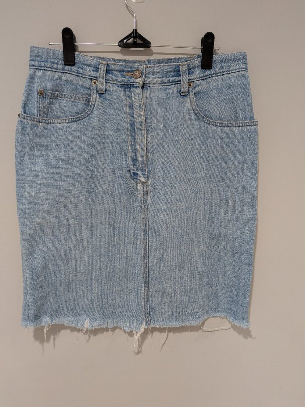 Vintage Bill Blass Jeans Light Wash Raw Hem Denim Mini Skirt Size 6